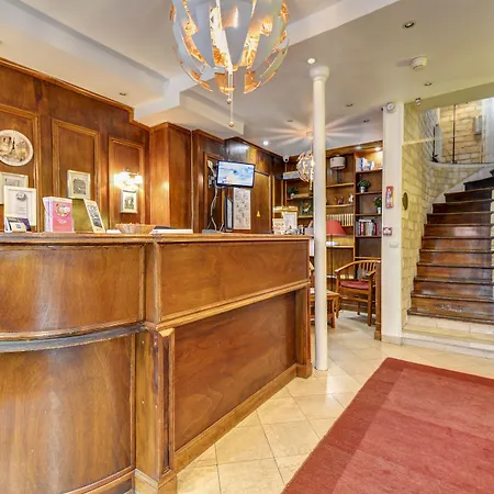 Korner Montmartre Отель Париж