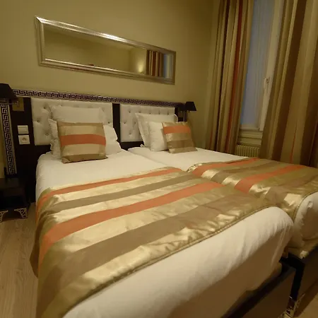 Отель Korner Montmartre 3*