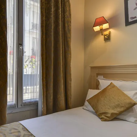 Отель Korner Montmartre 3*