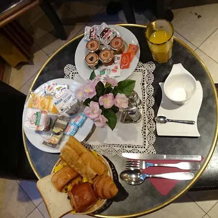 Korner Montmartre 3* Paris