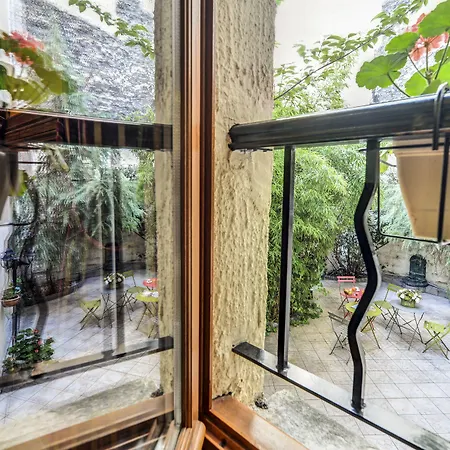 Hotel Korner Montmartre 3*