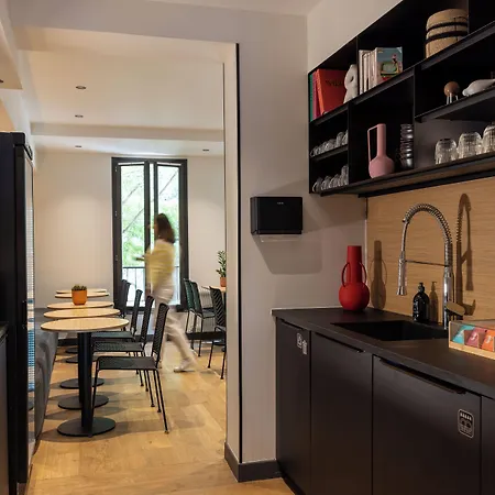 Korner Montmartre Hotel