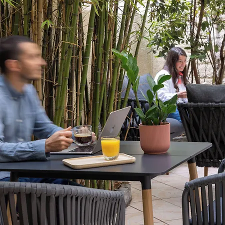 Korner Montmartre Hotel