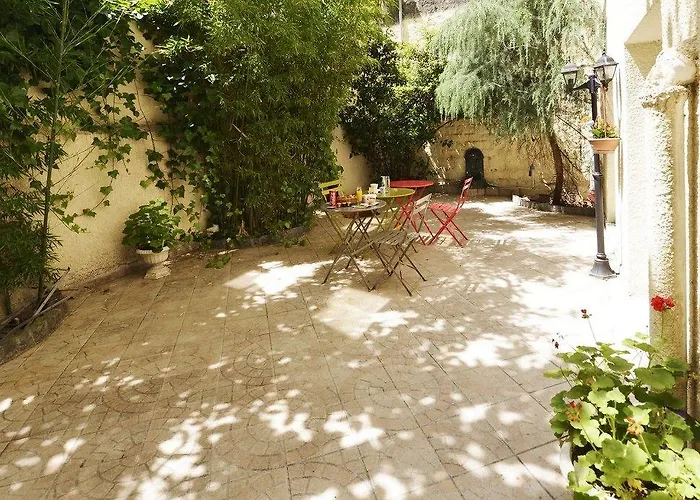 Korner Montmartre Szálloda