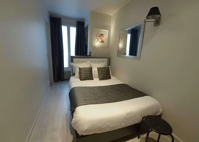 Korner Montmartre 3*