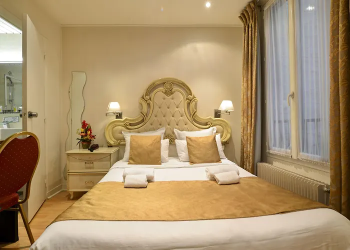 Korner Montmartre Hotel