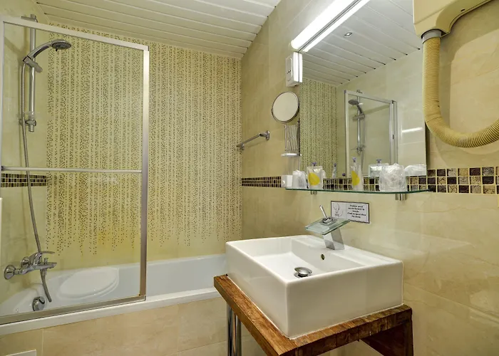 Korner Montmartre 3*