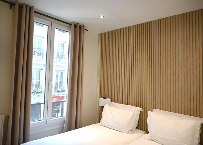 Korner Montmartre 3*