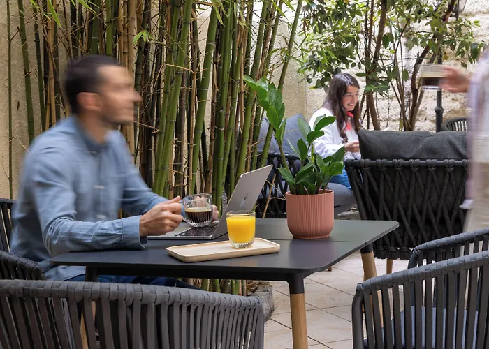 Korner Montmartre Szálloda